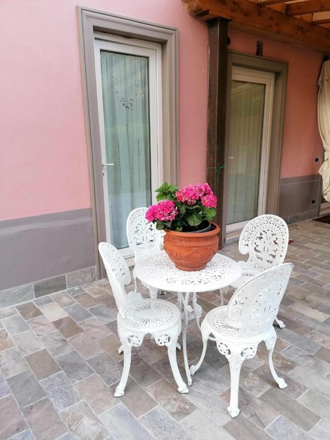 B&B La Rosa Nel Verde Lucca Luaran gambar