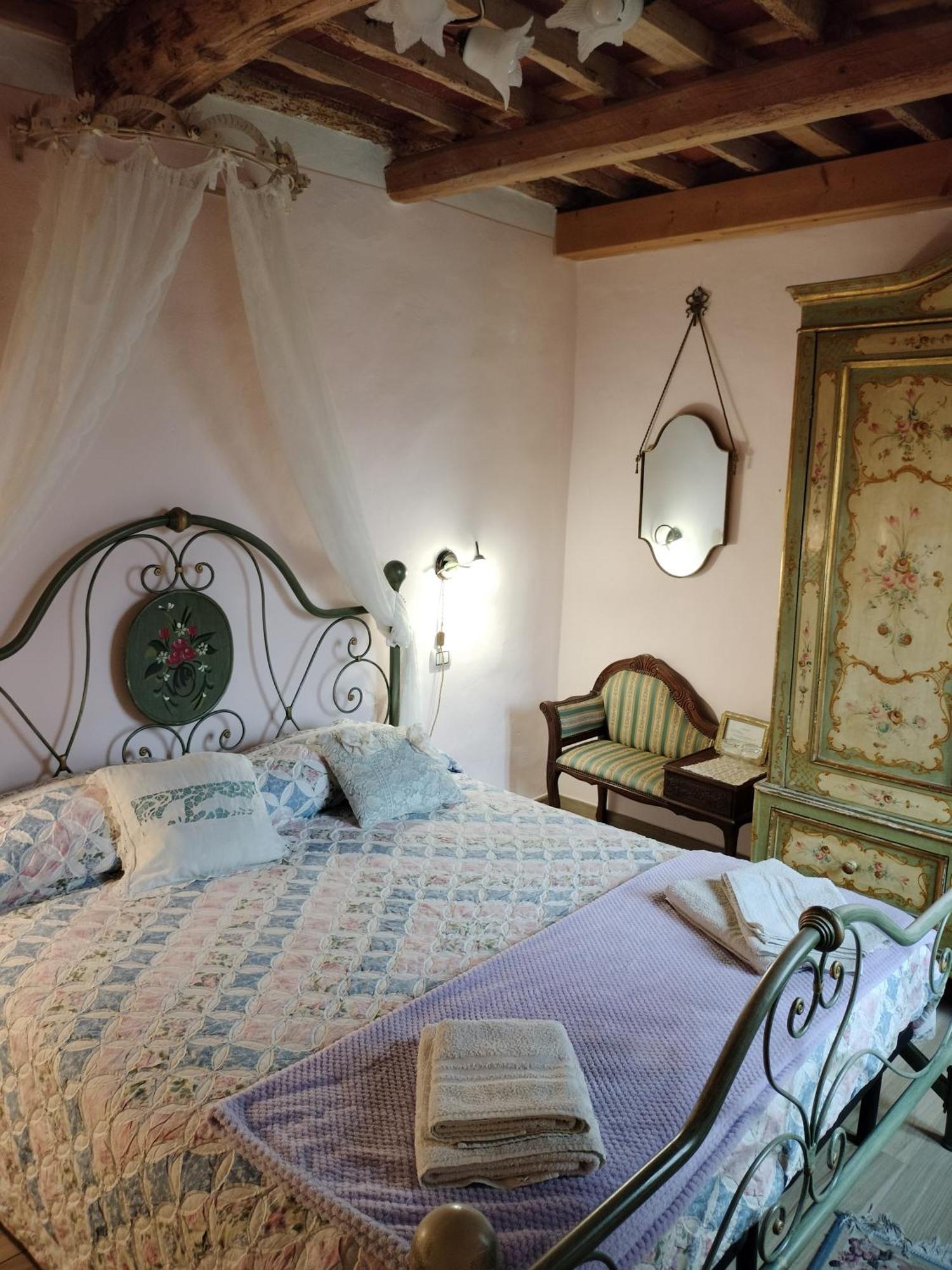 B&B La Rosa Nel Verde Lucca Luaran gambar
