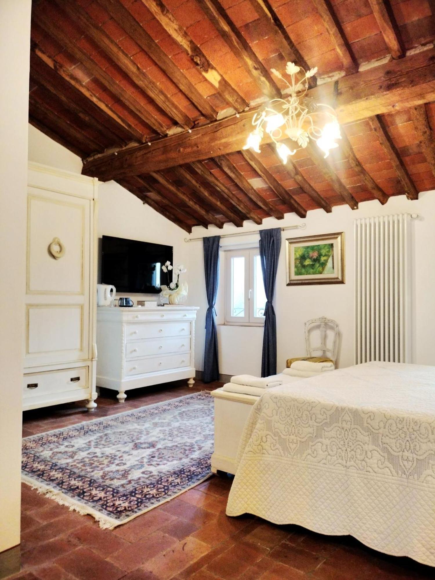 B&B La Rosa Nel Verde Lucca Luaran gambar